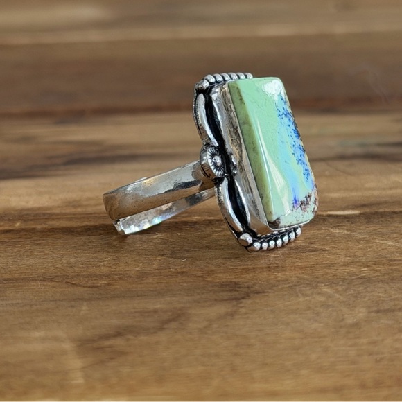 Vintage Style Genuine Citron Magnesite Gemstone Ring Size 8 Silver 925 Plated - Picture 3 of 4